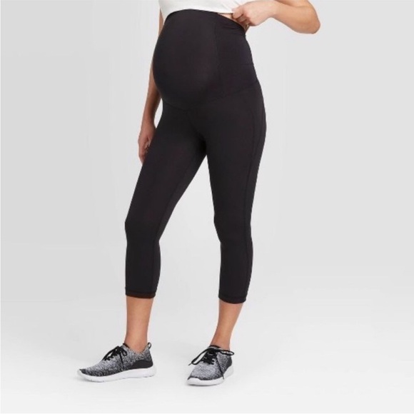 2/$30 NWT Isabel Leggings Size XS Black Crossover Panel Active Capri Maternity - Picture 9 of 10